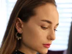 Сережки-кольца. Серьги-кольца с кристаллами и винтажным чернением — изображение 4
