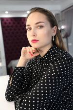 Сережки-гвоздики с подвесками рука Фатимы Хамса Серьги с сакральным символом «Рука Фатимы» — изображение 5