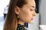 Сережки-гвоздики с подвесками рука Фатимы Хамса Серьги с сакральным символом «Рука Фатимы» — изображение 4