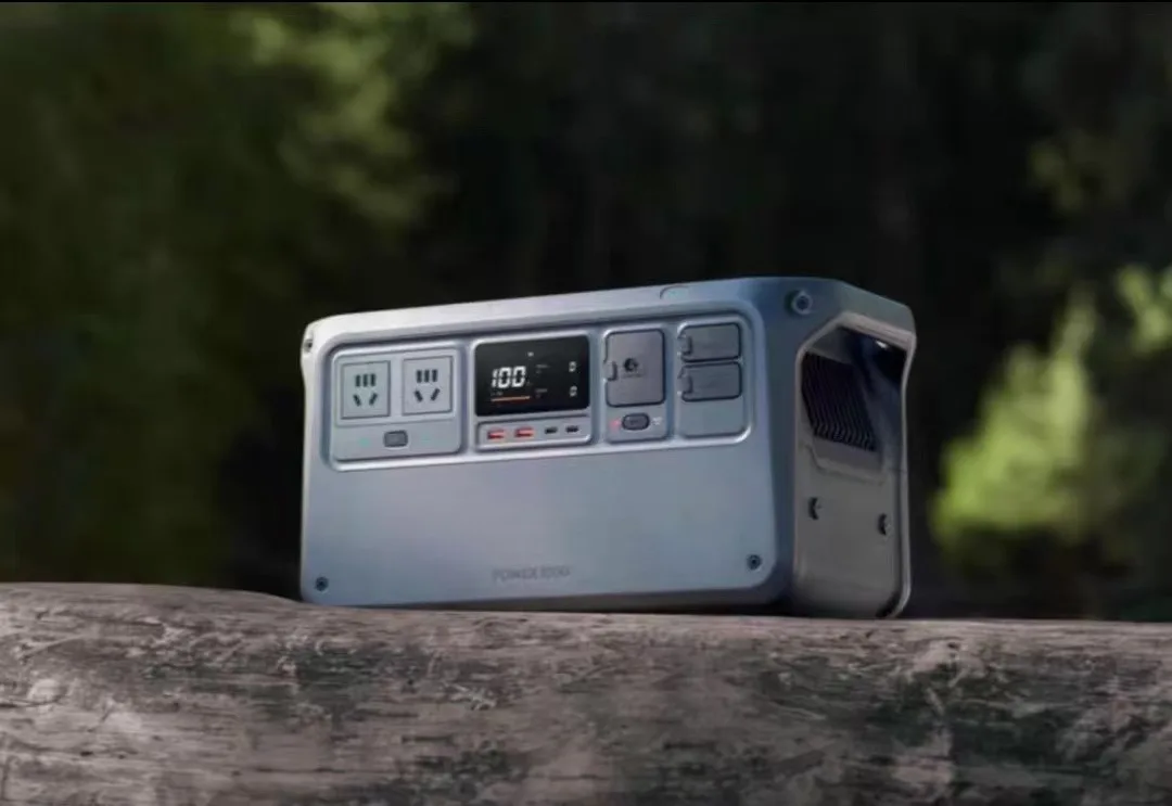 Портативная зарядная станция DJI POWER 1000 1024 Втч 2200W + переходники — изображение 2