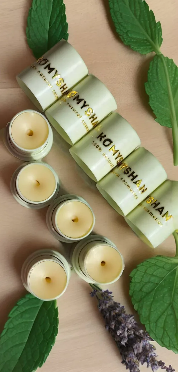 Натуральный бальзам для губ KOMYSHAN HandMade  "Лаванда + Мята + Манго" — изображение 5