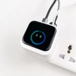 70W GaN  портативная Зарядка с Цифровым Дисплеем, Выдвижным Кабелем Type-C и Сменной Вилкой — изображение 6