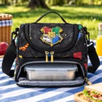 Детская термосумка для ланча Smiggle Hogwarts, 2 отделения, черная с плечевым ремнем — фото 10